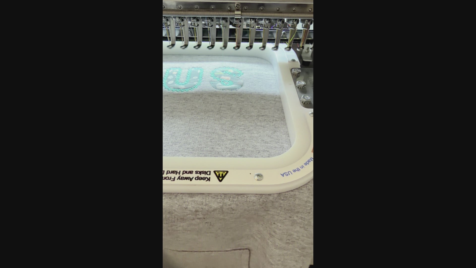 Jesus Is King - Crewneck Adult Embroidery